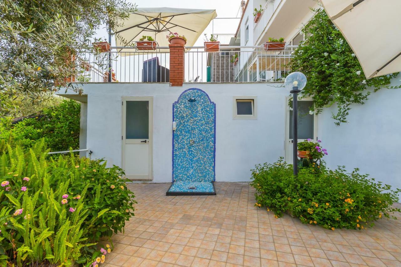 Villa Sorrento Flats Exterior photo
