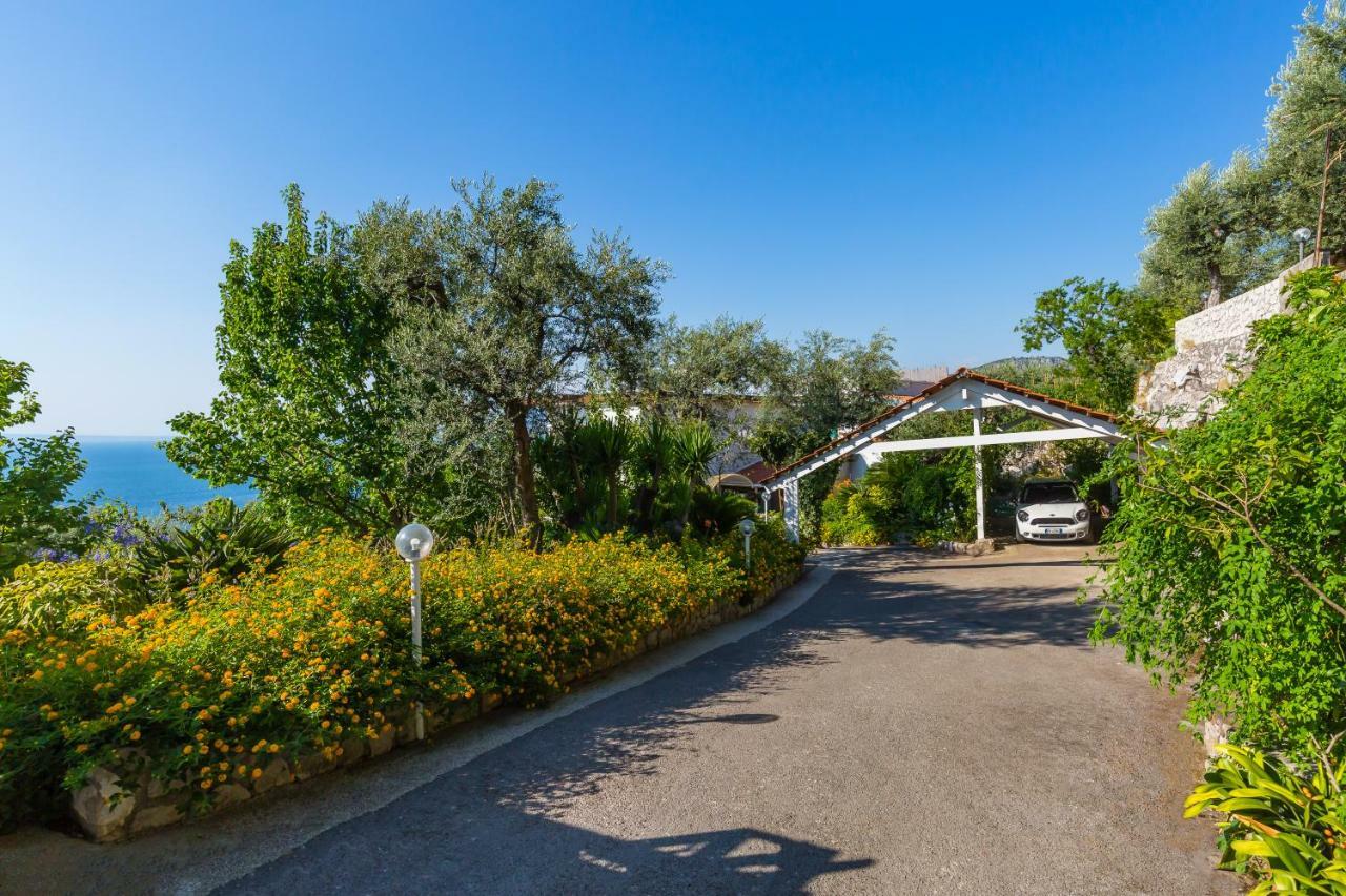 Villa Sorrento Flats Exterior photo
